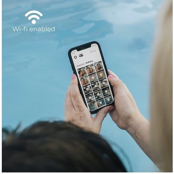 Polaroid Splash Waterproof Camera - Picture 4 of 10